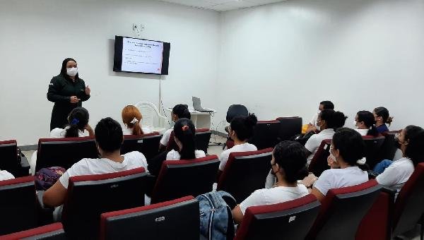 HOSPITAL COSTA DO CACAU RECEBE ALUNOS DE ENFERMAGEM DA UESC PARA ESTÁGIO NA UNIDADE
