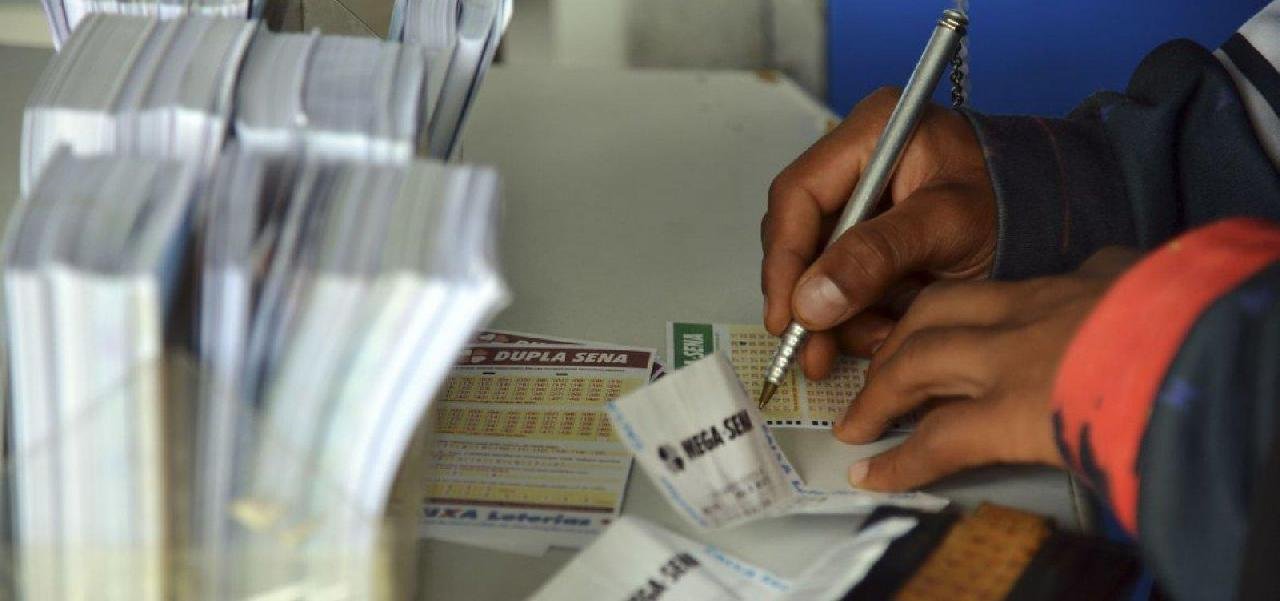 MEGA-SENA DA VIRADA VAI SORTEAR PRÊMIO ESTIMADO EM R$ 300 MILHÕES