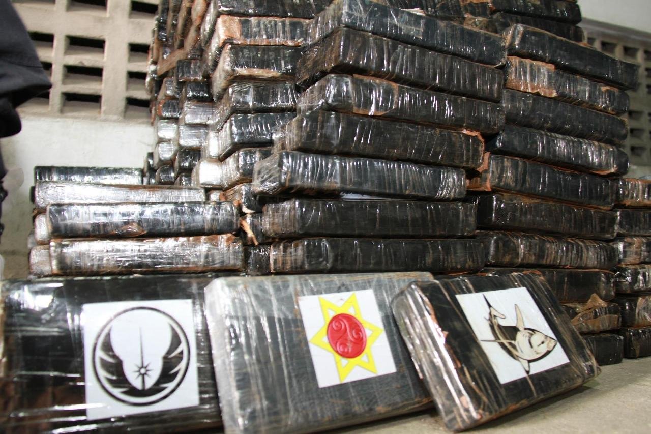 PM E PF FAZEM MAIOR APREENSÃO DE COCAÍNA DA BAHIA PM E PF FAZEM MAIOR APREENSÃO DE COCAÍNA DA BAHIA