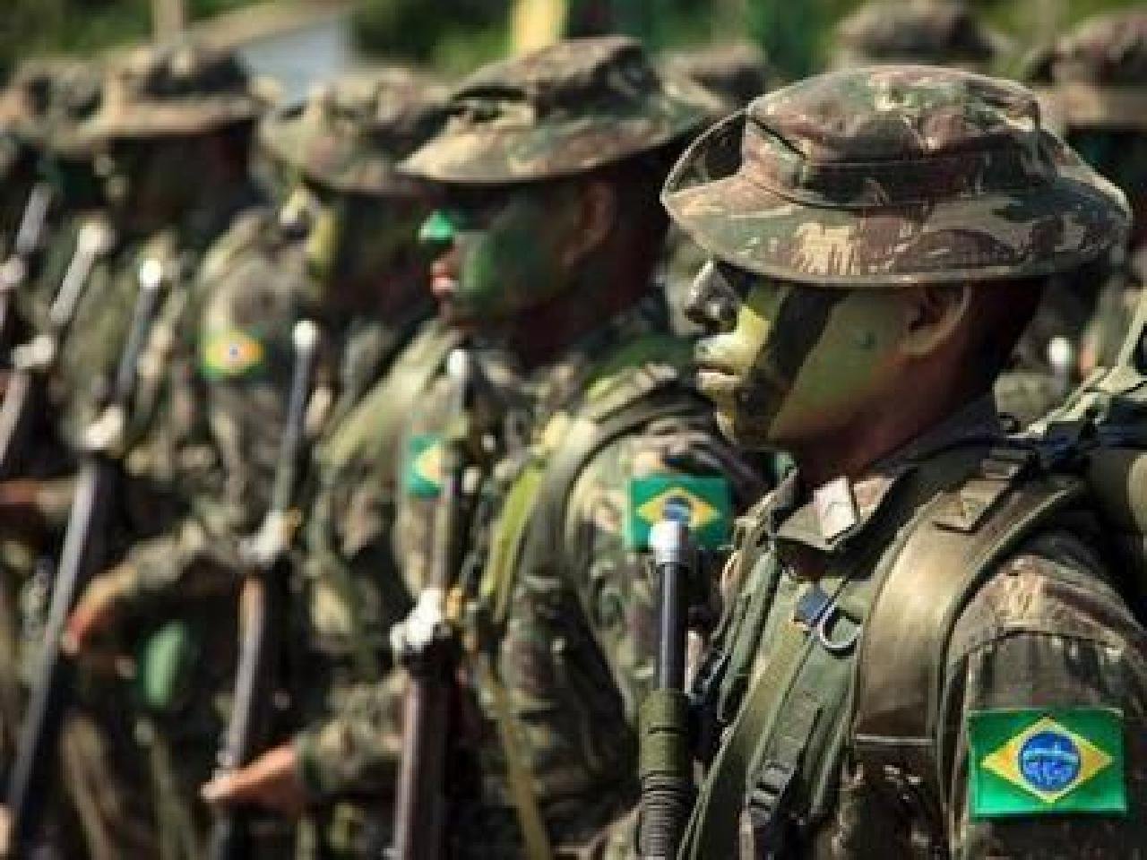 RUI PEDE AJUDA DO EXÉRCITO PARA CONTER AGLOMERAÇÕES EM ILHÉUS E ITABUNA RUI PEDE AJUDA DO EXÉRCITO PARA CONTER AGLOMERAÇÕES EM ILHÉUS E ITABUNA