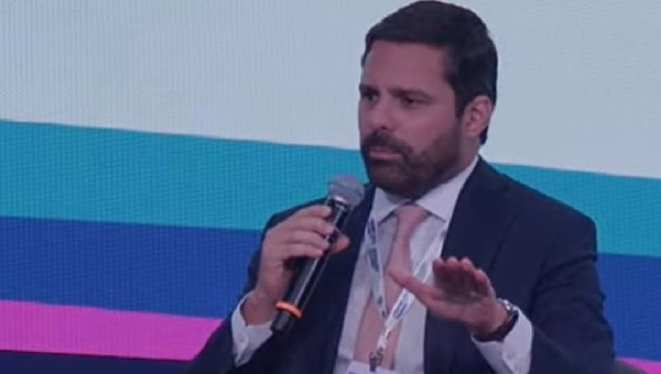 ILHEENSE E SECRETÁRIO-EXECUTIVO DO MINISTÉRIO DA JUSTIÇA, MANOEL CARLOS DEFENDE PEC DA SEGURANÇA E CRITICA GOVERNADORES