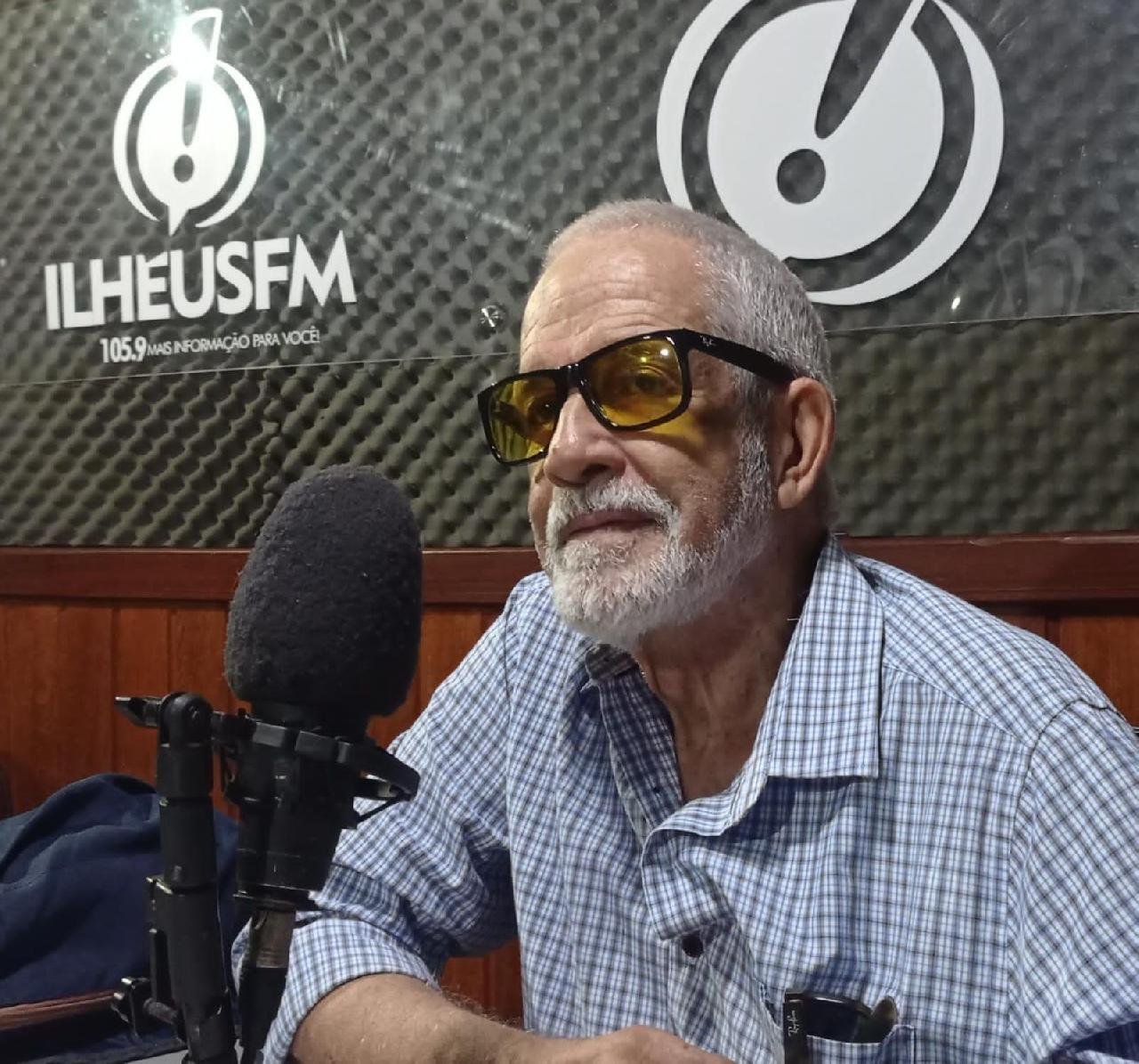 PROFESSOR RAMAYANA VARGENS LANÇA LIVRO "AMOR TECIDO NAS NUVENS", NESTA QUINTA (26)
