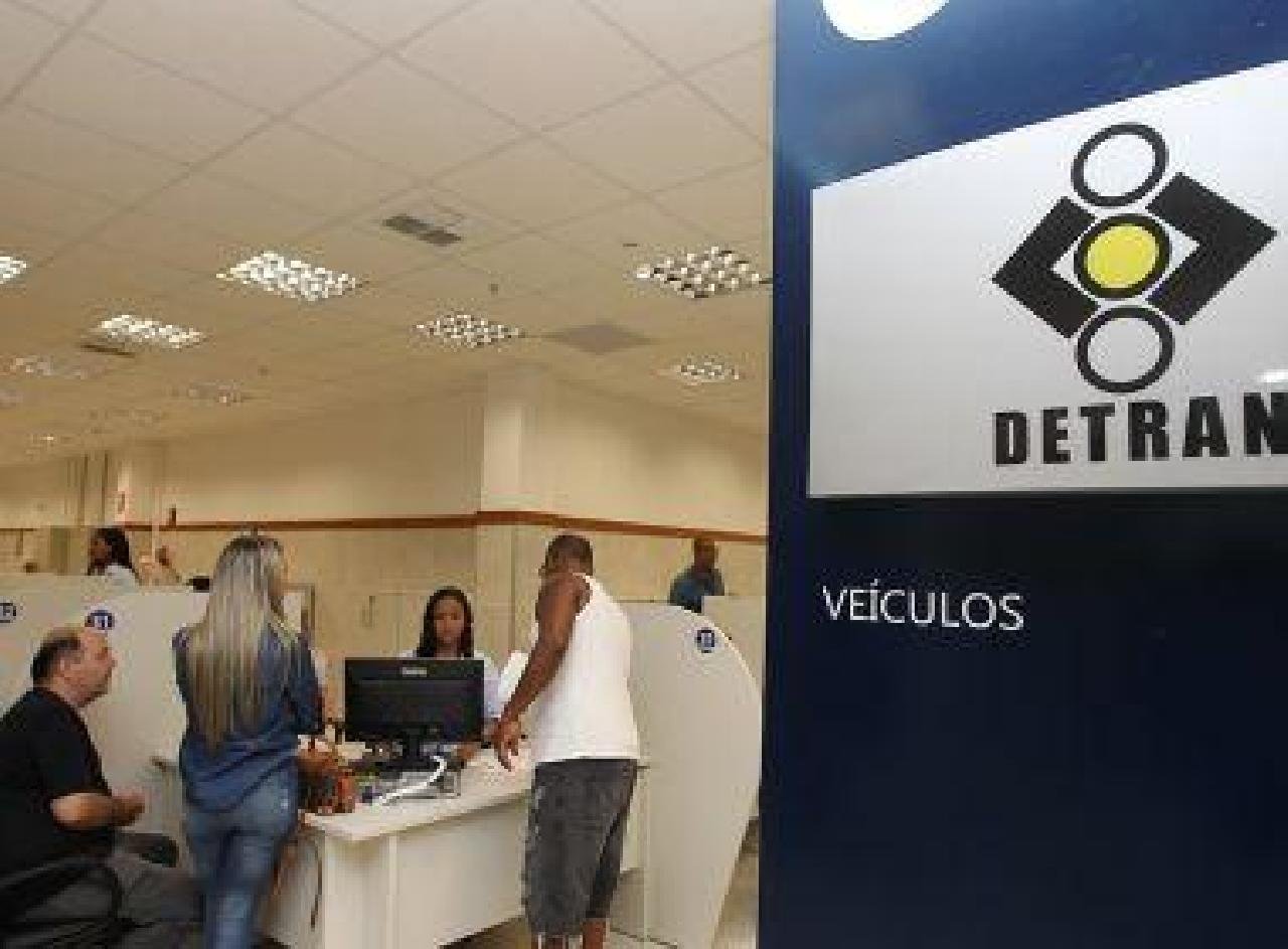 MP-BA CUMPRE MANDADOS EM SALVADOR E LAURO DE FREITAS EM OPERAÇÃO CONTRA CARTEL NO DETRAN MP-BA CUMPRE MANDADOS EM SALVADOR E LAURO DE FREITAS EM OPERAÇÃO CONTRA CARTEL NO DETRAN