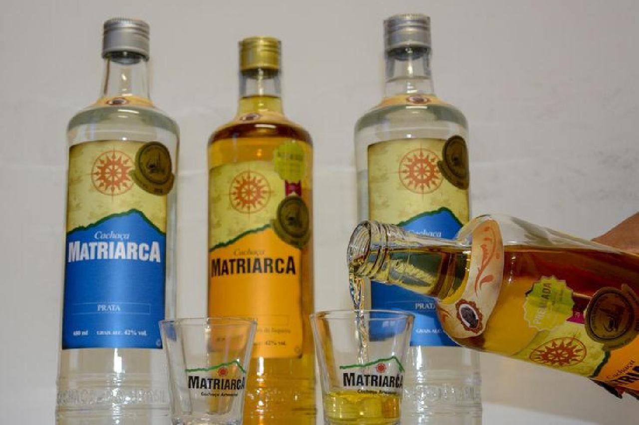 CACHAÇA BAIANA É PREMIADA INTERNACIONALMENTE E GANHA O MUNDO CACHAÇA BAIANA É PREMIADA INTERNACIONALMENTE E GANHA O MUNDO