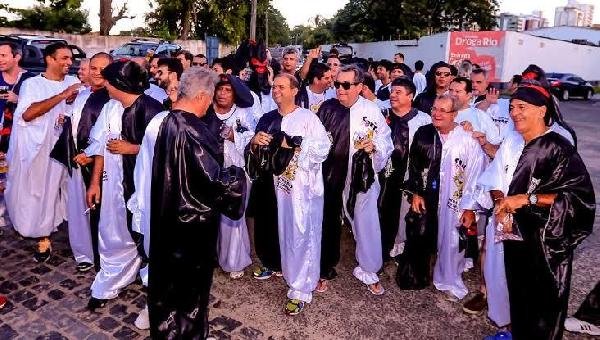 BLOCO ‘OS CARETAS’ DESFILA NESTE DOMINGO (19) EM ILHÉUS 