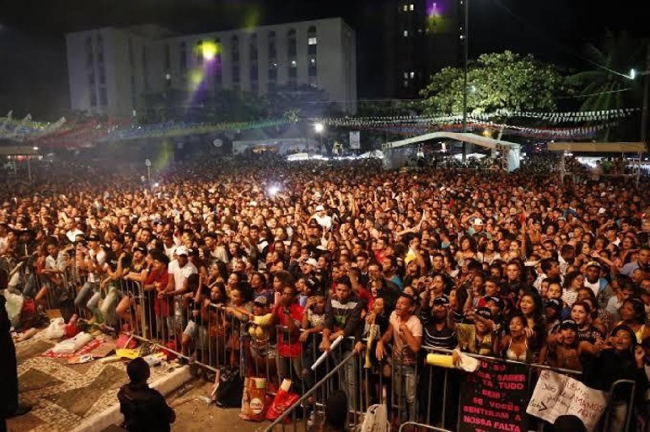 PREFEITURA DE ILHÉUS DIVULGA EDITAL DE CHAMAMENTO PÚBLICO PARA CREDENCIAMENTO DE ARTISTAS NO EVENTOS NA CIDADE PREFEITURA DE ILHÉUS DIVULGA EDITAL DE CHAMAMENTO PÚBLICO PARA CREDENCIAMENTO DE ARTISTAS NO EVENTOS NA CIDADE
