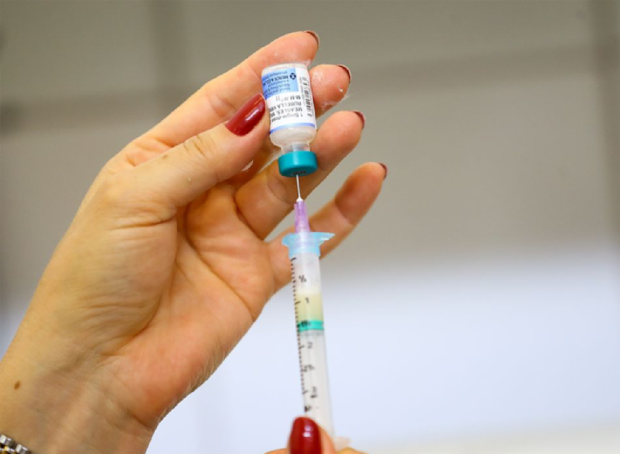 CAMPANHAS DE VACINAÇÃO CONTRA PÓLIO E DE MULTIVACINAÇÃO COMEÇAM NESTA SEGUNDA CAMPANHAS DE VACINAÇÃO CONTRA PÓLIO E DE MULTIVACINAÇÃO COMEÇAM NESTA SEGUNDA