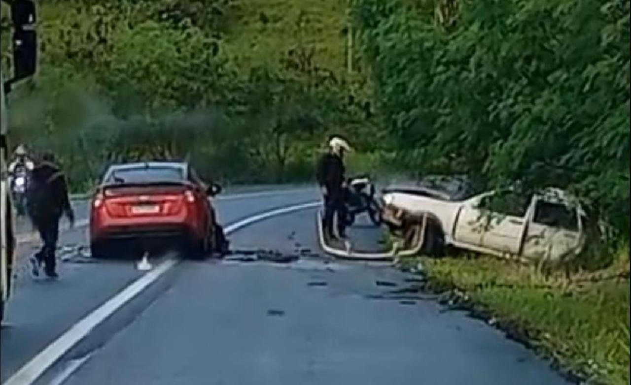 TRÊS PESSOAS MORRERAM EM UM ACIDENTE NA BR-415, ENTRE ITAPÉ E ITABUNA