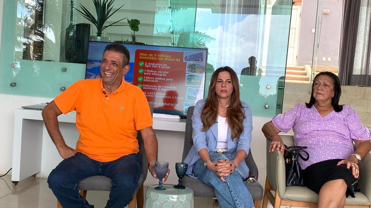 SOANE GALVÃO DESISTE DE DISPUTAR REELEIÇÃO E ANUNCIA MARÃO COMO PRÉ-CANDIDATO A DEPUTADO ESTADUAL SOANE GALVÃO DESISTE DE DISPUTAR REELEIÇÃO E ANUNCIA MARÃO COMO PRÉ-CANDIDATO A DEPUTADO ESTADUAL