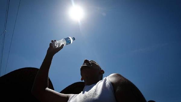 NOVA ONDA DE CALOR: TEMPERATURA PODE PASSAR DE 40°C NA BAHIA NOS PRÓXIMOS DIAS 