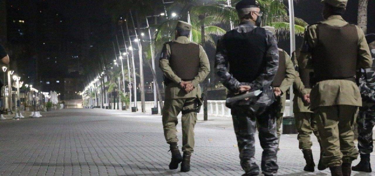 TOQUE DE RECOLHER ÀS 18H COMEÇA A VALER NESTA SEGUNDA-FEIRA TOQUE DE RECOLHER ÀS 18H COMEÇA A VALER NESTA SEGUNDA-FEIRA