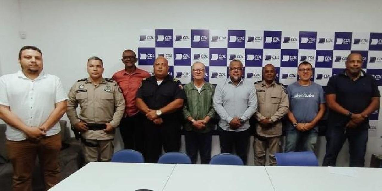 REUNIÃO NA CDL DE ILHÉUS DISCUTE SEGURANÇA NO COMÉRCIO PARA O FIM DE ANO REUNIÃO NA CDL DE ILHÉUS DISCUTE SEGURANÇA NO COMÉRCIO PARA O FIM DE ANO