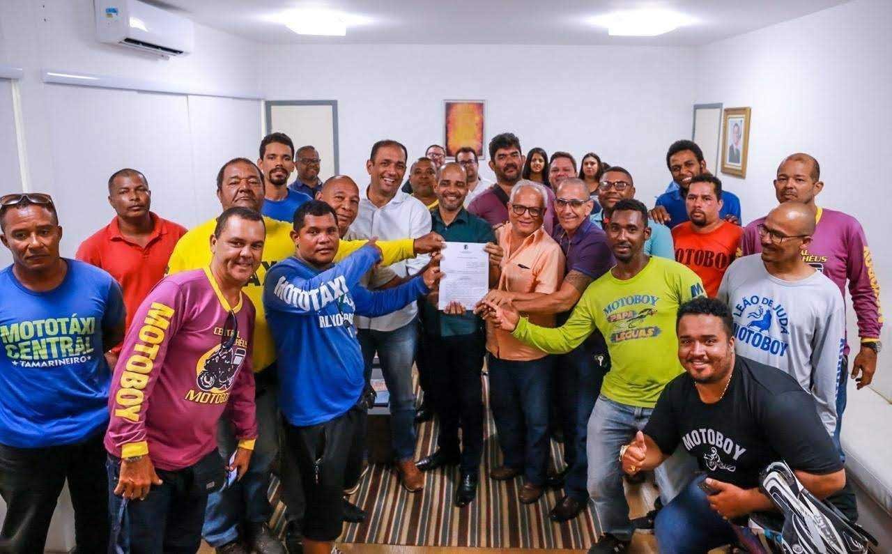 ILHÉUS: LEI REGULAMENTA SERVIÇO DE MOTOTÁXI ILHÉUS: LEI REGULAMENTA SERVIÇO DE MOTOTÁXI
