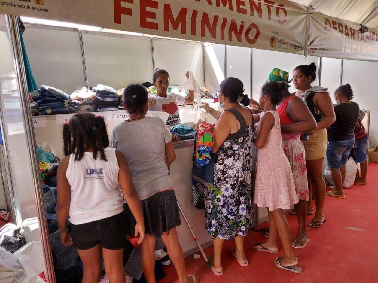CÂMARA DE ILHÉUS ENCERRA SHOPPING SOLIDÁRIO COM A DISTRIBUIÇÃO DE MAIS DE 30 MIL PEÇAS; ÚLTIMA EDIÇÃO OCORREU EM VILA CACHOEIRA CÂMARA DE ILHÉUS ENCERRA SHOPPING SOLIDÁRIO COM A DISTRIBUIÇÃO DE MAIS DE 30 MIL PEÇAS; ÚLTIMA EDIÇÃO OCORREU EM VILA CACHOEIRA