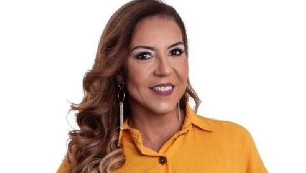 MONALISA TAVARES RETORNA AO CARGO DE PREFEITA DE IBICARAÍ APÓS DECISÃO DA JUSTIÇA FEDERAL