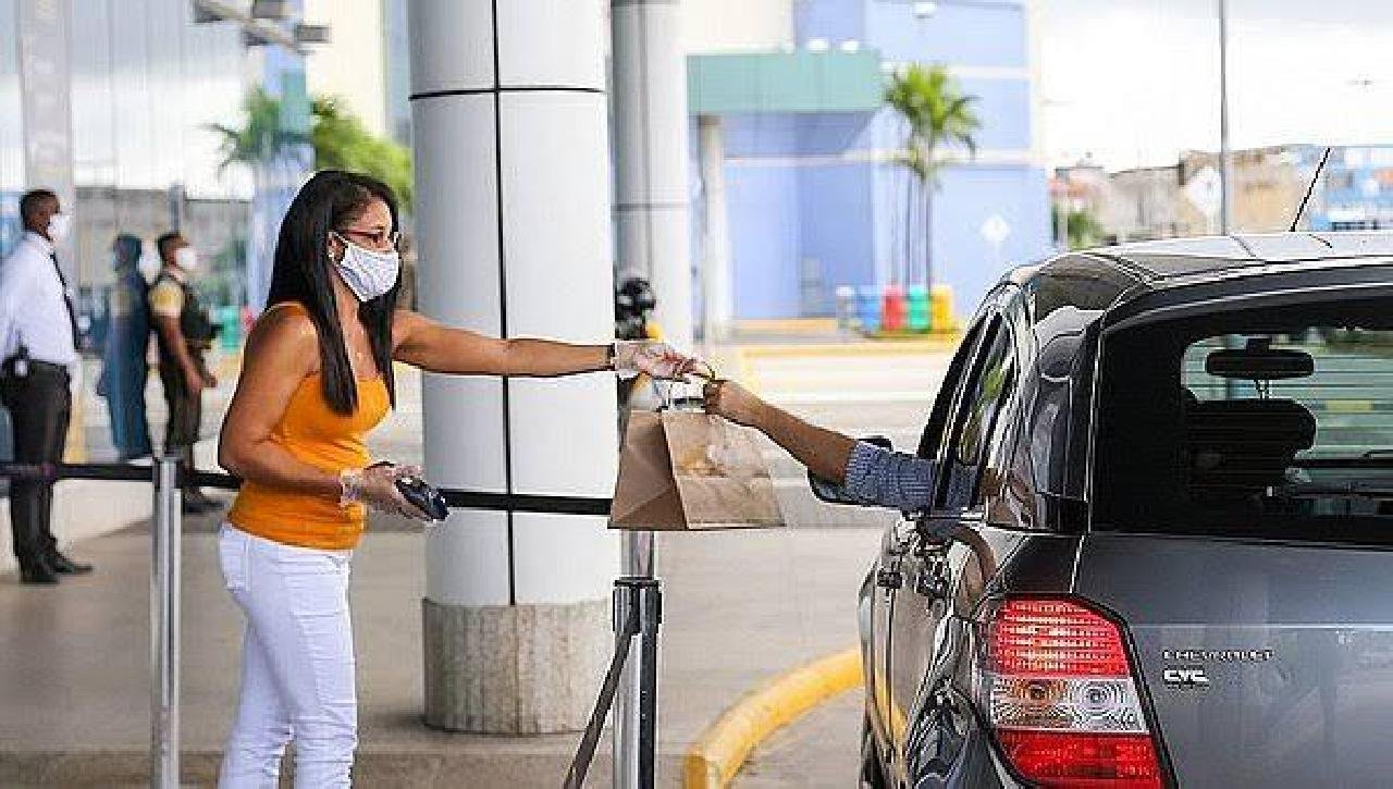 SHOPPING DE ITABUNA FUNCIONARÁ POR DRIVE THRU SHOPPING DE ITABUNA FUNCIONARÁ POR DRIVE THRU