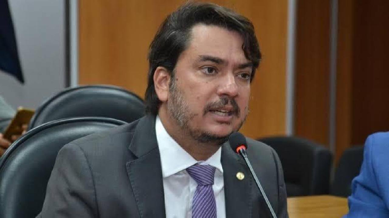 PEDRO TAVARES CHEGA A POUCO MAIS DE 96 MIL VOTOS E É REELEITO DEPUTADO ESTADUAL NA BAHIA 