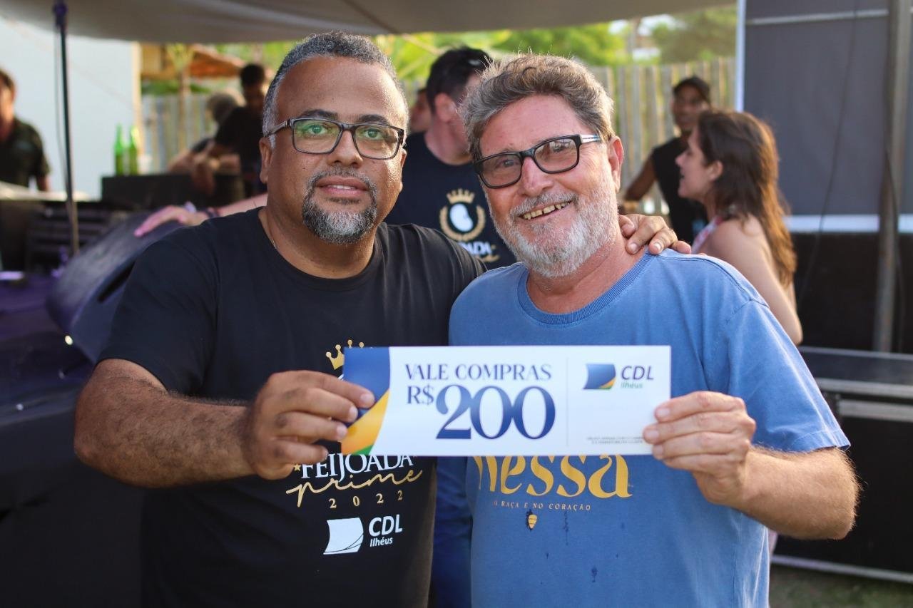 CDL DISTRIBUI MAIS DE 10 MIL REAIS EM VALE-COMPRAS DURANTE FEIJOADA PRIME CDL DISTRIBUI MAIS DE 10 MIL REAIS EM VALE-COMPRAS DURANTE FEIJOADA PRIME
