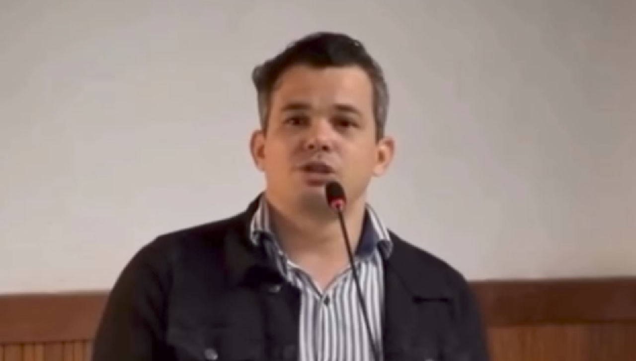 CRIMINOSOS EXIGIRAM QUE CÂMERAS DE SEGURANÇA DE COMERCIANTES NÃO FOSSEM ENTREGUES À POLÍCIA APÓS TRIPLO HOMICÍDIO EM ILHÉUS, SEGUNDO PASTOR