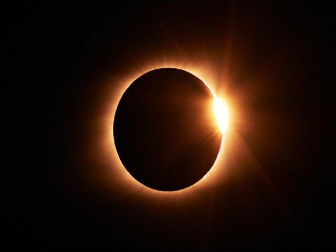 ECLIPSE SOLAR ANULAR PODERÁ SER VISTO NA BAHIA; CONFIRA PONTOS DE OBSERVAÇÃO EM ILHÉUS E ITABUNA ECLIPSE SOLAR ANULAR PODERÁ SER VISTO NA BAHIA; CONFIRA PONTOS DE OBSERVAÇÃO EM ILHÉUS E ITABUNA