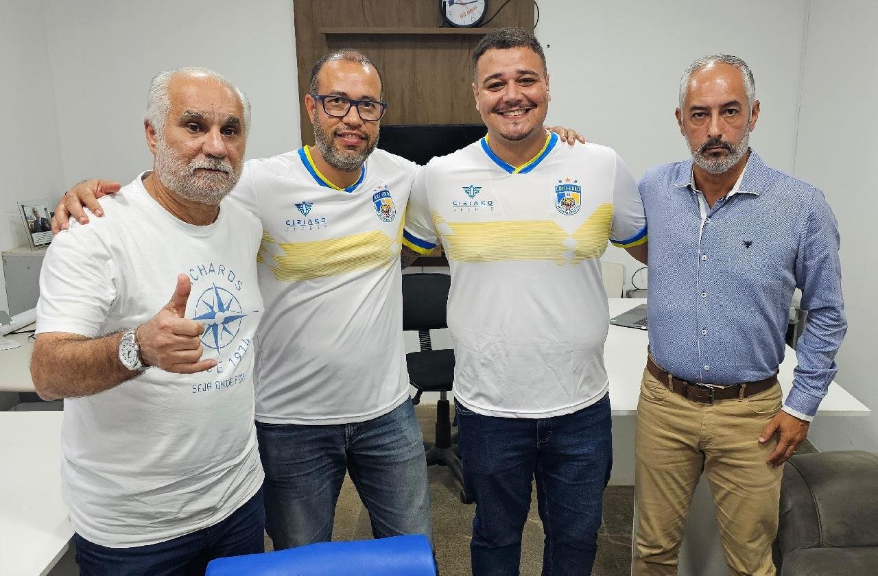 COLO COLO ELEGE E EMPOSSA NOVA DIRETORIA NESTA QUARTA-FEIRA (31) COLO COLO ELEGE E EMPOSSA NOVA DIRETORIA NESTA QUARTA-FEIRA (31)