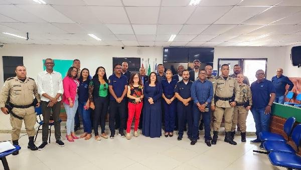 ILHÉUS INSTALA COMITÊ PERMANENTE DE ENFRENTAMENTO À VIOLÊNCIA COM REPRESENTANTES DE MAIS DE 30 INSTITUIÇÕES