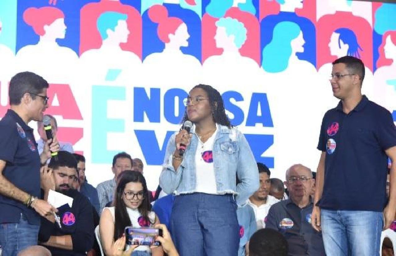 EM FEIRA DE SANTANA, ACM NETO OUVE JUVENTUDE E DETALHA PROPOSTAS PARA EDUCAÇÃO, TECNOLOGIA E SEGURANÇA