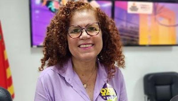 AS MULHERES SÃO MORTAS POR QUEM ELAS ESCOLHERAM AMAR. ISSO É DOLOROSO", DISSE ENILDA EM AUDIÊNCIA NA CÂMARA DE ILHÉUS