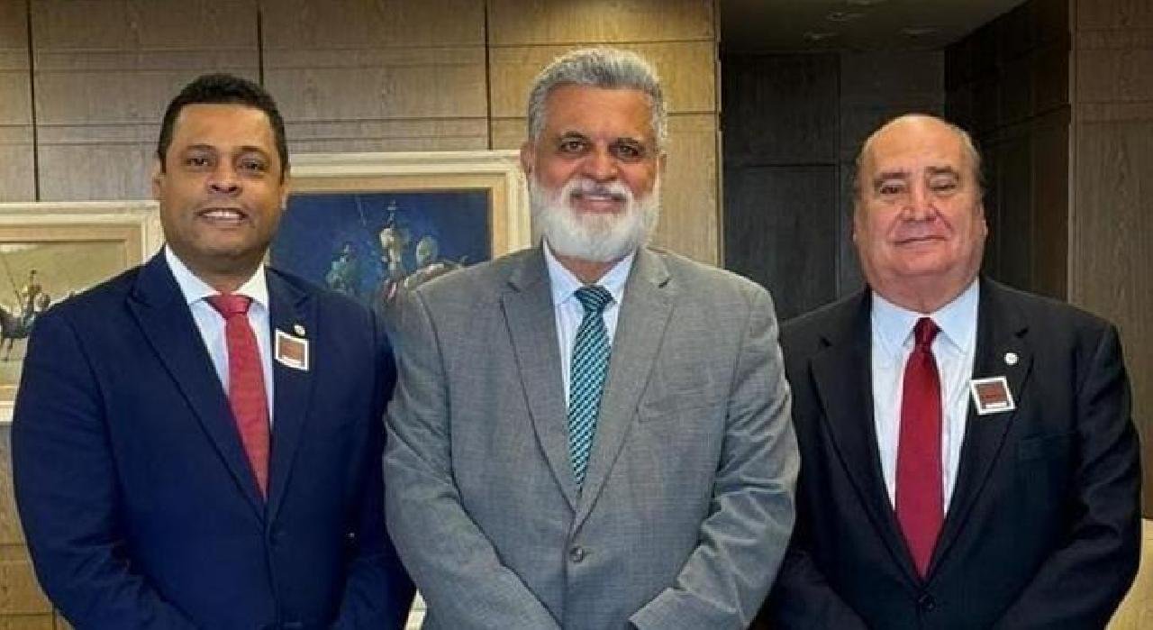 OAB DE ILHÉUS SE REÚNE COM PRESIDENTE DO TST E DISCUTE EXTINÇÃO DA 3ª VARA DO MUNICÍPIO