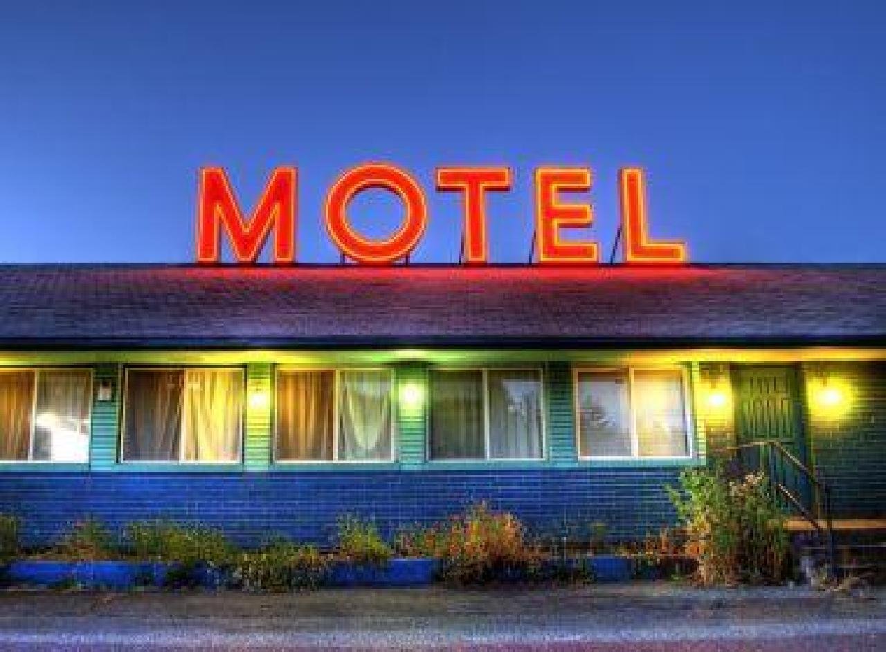 CNJ ARQUIVA PROCESSO CONTRA JUIZ QUE FOI A MOTEL DURANTE EXPEDIENTE E TRAIU ESPOSA