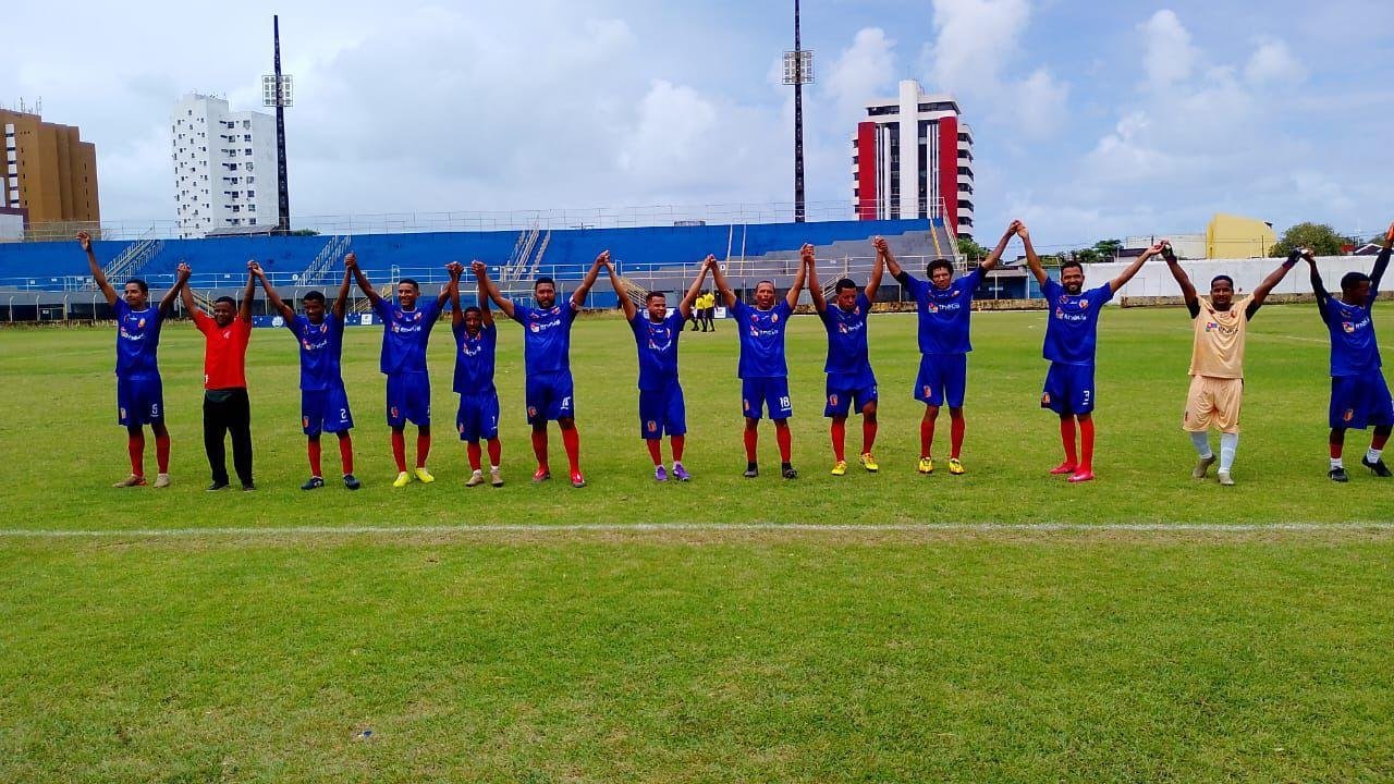SAMBAITUBA VENCE E CAROBEIRA CONFIRMA FORÇA NA 3ª RODADA DA I COPA DISTRITAL DE ILHÉUS SAMBAITUBA VENCE E CAROBEIRA CONFIRMA FORÇA NA 3ª RODADA DA I COPA DISTRITAL DE ILHÉUS