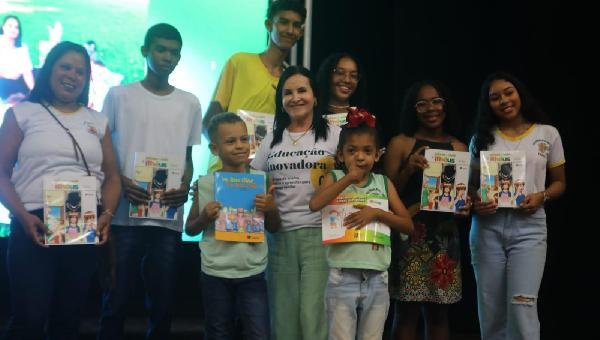 SEDUC LANÇA COLETÂNEAS COM PRODUÇÕES LITERÁRIAS FEITAS POR ALUNOS DA REDE MUNICIPAL DE ILHÉUS