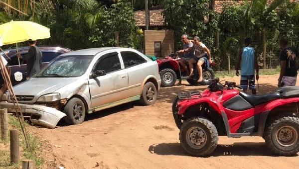 COLISÃO ENTRE CARRO E QUADRICICLO DEIXOU UM FERIDO EM BARRA GRANDE