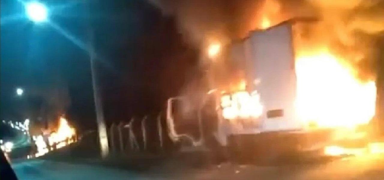 ATAQUES VIOLENTOS DE GRUPOS CRIMINOSOS AFETAM CIDADES BAIANAS ATAQUES VIOLENTOS DE GRUPOS CRIMINOSOS AFETAM CIDADES BAIANAS