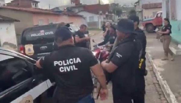 OPERAÇÃO JANUS CUMPRE MANDADOS NO CONJUNTO PENAL DE ITABUNA E PRENDE QUATRO INVESTIGADOS POR TRÁFICO