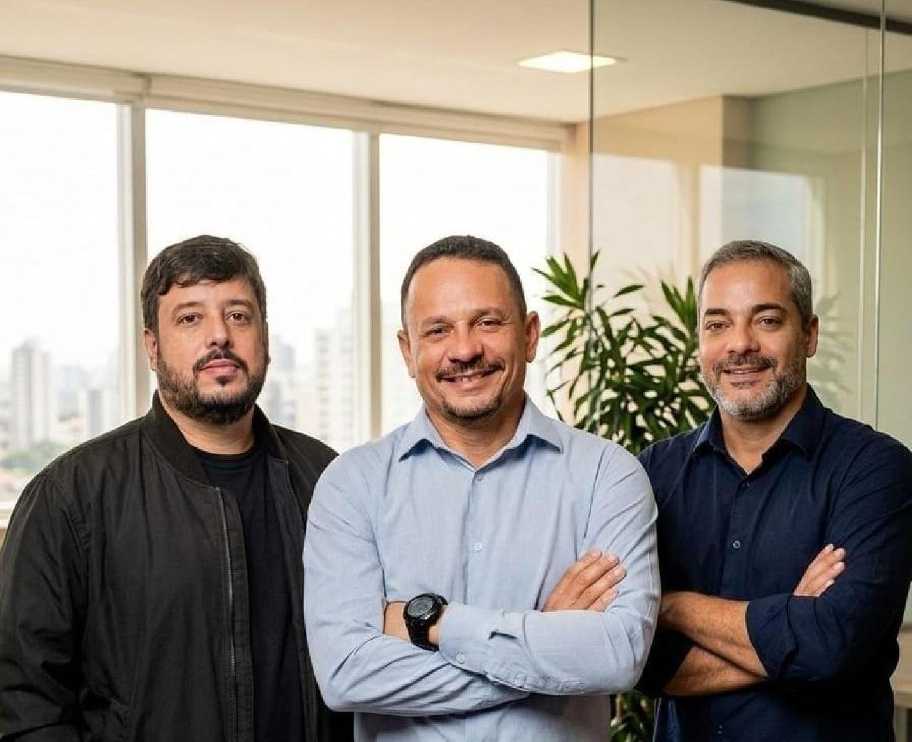 JORNALISTAS LANÇAM AXIPRESS, NOVA AGÊNCIA DE COMUNICAÇÃO EMPRESARIAL NO SUL DA BAHIA