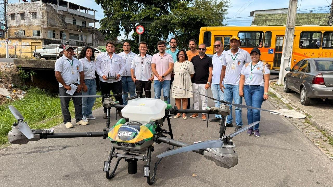 ILHÉUS TESTA DRONE COM INSETICIDA E LARVICIDA PARA REDUZIR MURIÇOCAS NO MALHADO
