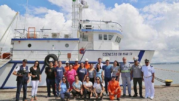 ILHÉUS RECEBE NAVIO CIÊNCIAS DO MAR IV 