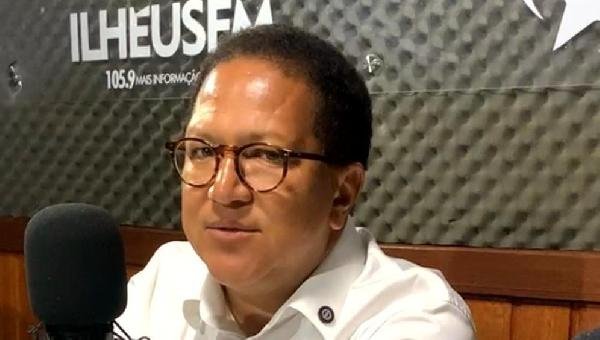 AUGUSTO CASTRO DEFENDE ESTUDO DE VLT ENTRE ITABUNA E ILHÉUS COMO PROJETO PARA O FUTURO