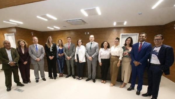 OAB ILHÉUS PARTICIPA DE REUNIÃO COM PRESIDENTE DO TJBA E REFORÇA PAUTAS ESTRUTURANTES PARA A REGIÃO