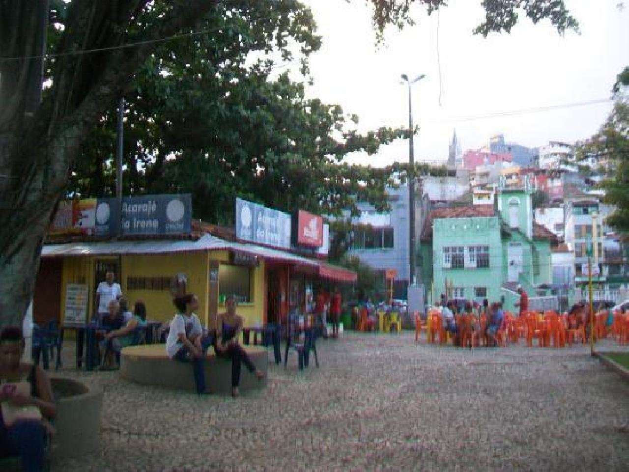 NOTA DO INSTITUTO NOSSA ILHÉUS SOBRE PL QUE PROPÕE MUDANÇA DE NOME DA PRAÇA CASTRO ALVES NOTA DO INSTITUTO NOSSA ILHÉUS SOBRE PL QUE PROPÕE MUDANÇA DE NOME DA PRAÇA CASTRO ALVES