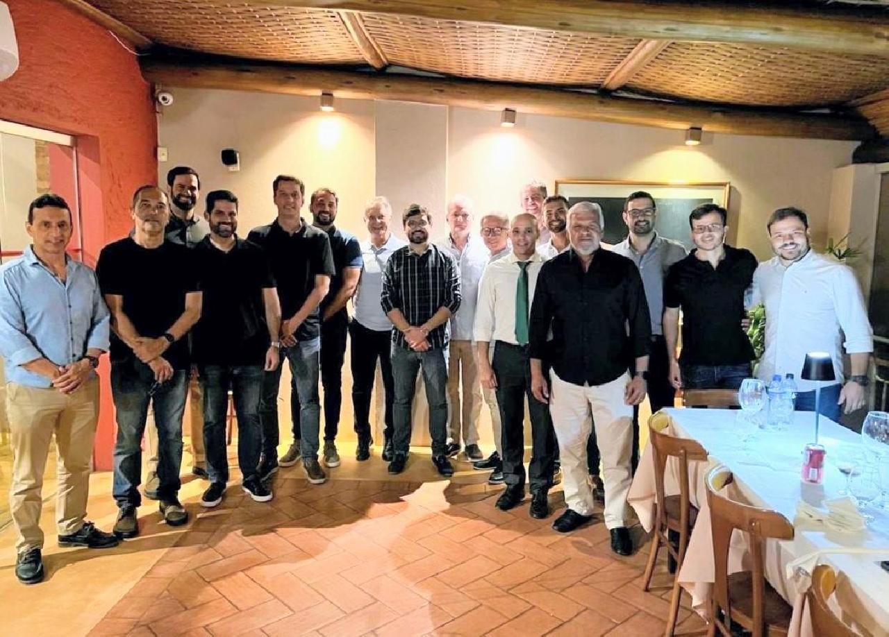 EMPRESÁRIOS DA CONSTRUÇÃO CIVIL E PREFEITO VALDERICO JR. ALINHAM PAUTAS PARA DESENVOLVIMENTO URBANO DURANTE ENCONTRO DO SINDUSCON-BA EM ILHÉUS