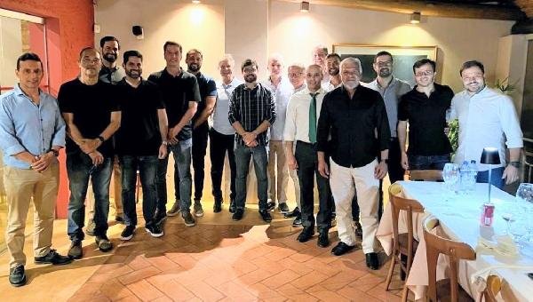 EMPRESÁRIOS DA CONSTRUÇÃO CIVIL E PREFEITO VALDERICO JR. ALINHAM PAUTAS PARA DESENVOLVIMENTO URBANO DURANTE ENCONTRO DO SINDUSCON-BA EM ILHÉUS