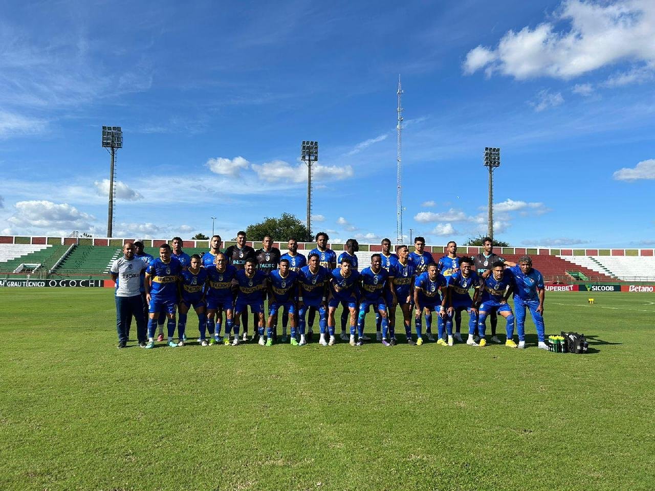 COLO-COLO A UM PASSO DO TRICAMPEONATO BAIANO COLO-COLO A UM PASSO DO TRICAMPEONATO BAIANO
