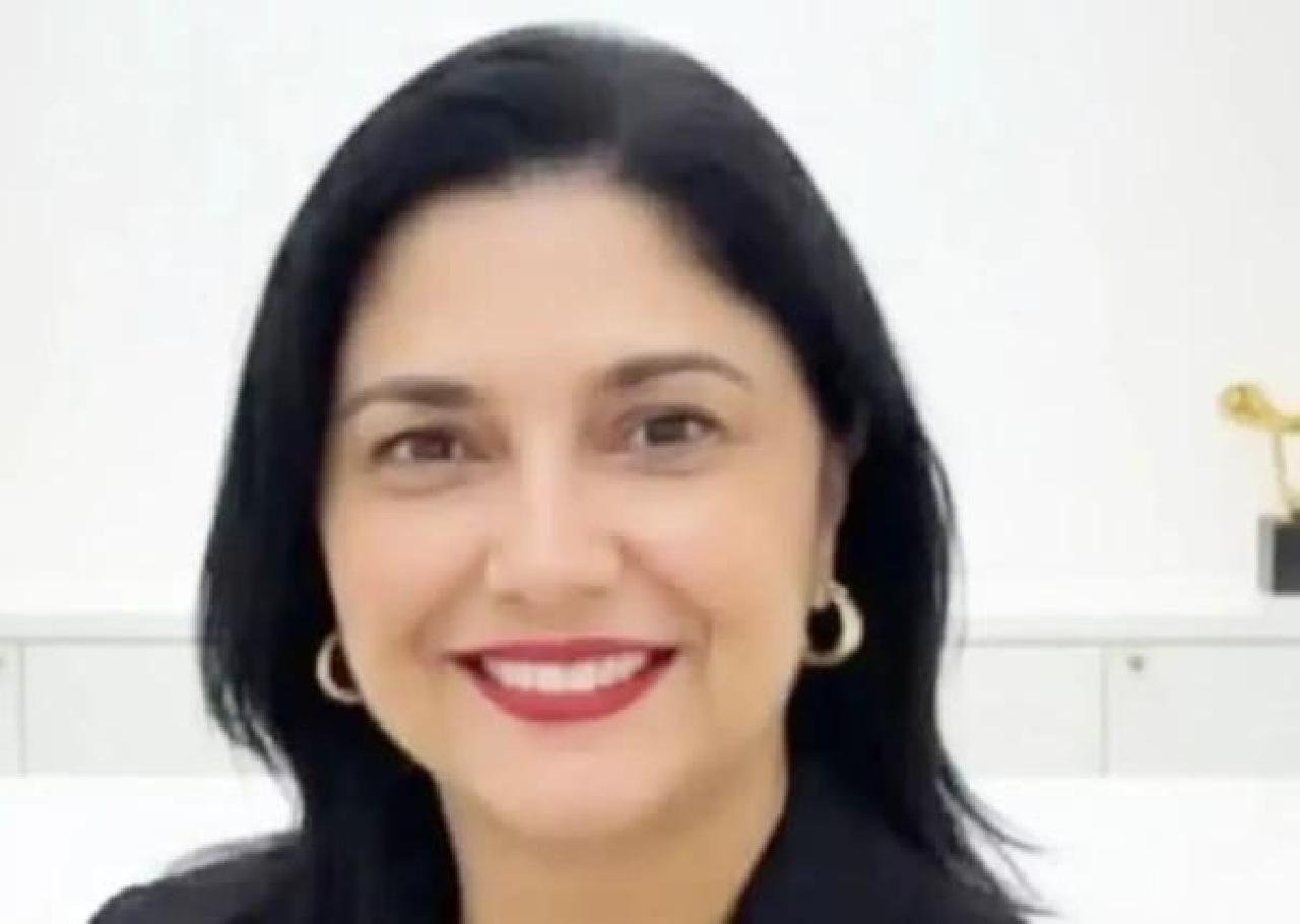 ADVOGADA É MORTA A TIROS DENTRO DE CASA EM ITORORÓ
