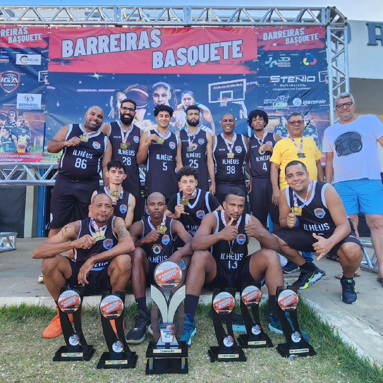 ILHÉUS BASQUETEBOL É CAMPEÃO INVICTO EM CAMPEONATO DE BARREIRAS ILHÉUS BASQUETEBOL É CAMPEÃO INVICTO EM CAMPEONATO DE BARREIRAS