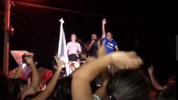 CANDIDATO COMEMORA VITÓRIA ANTES DA HORA E FAZ ATÉ CARREATA, MAS ACABA DERROTADO 