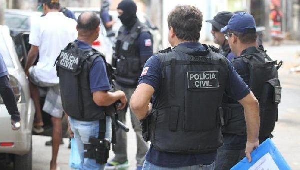 MAIS DE 10 PESSOAS SÃO PRESAS EM FLAGRANTE EM OPERAÇÃO CONTRA PORNOGRAFIA INFANTIL NA BAHIA