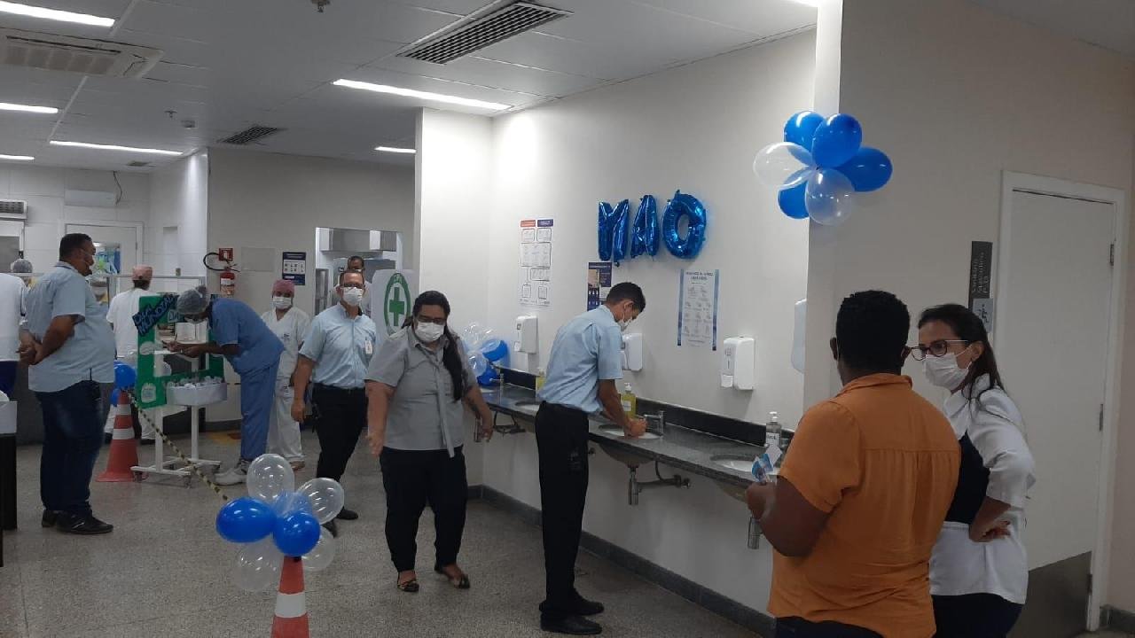 HOSPITAL COSTA DO CACAU REALIZA ATIVIDADE DE ORIENTAÇÃO NO DIA MUNDIAL DA HIGIENIZAÇÃO DAS MÃOS HOSPITAL COSTA DO CACAU REALIZA ATIVIDADE DE ORIENTAÇÃO NO DIA MUNDIAL DA HIGIENIZAÇÃO DAS MÃOS