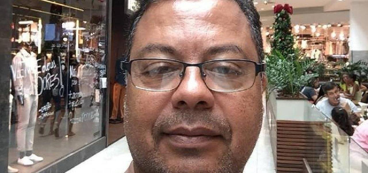 FAMÍLIA DE MÉDICO VíTIMA DE CORONAVÍRUS NA BAHIA REBATE SECRETÁRIO E NEGA AUTOMEDICAÇÃO FAMÍLIA DE MÉDICO VíTIMA DE CORONAVÍRUS NA BAHIA REBATE SECRETÁRIO E NEGA AUTOMEDICAÇÃO